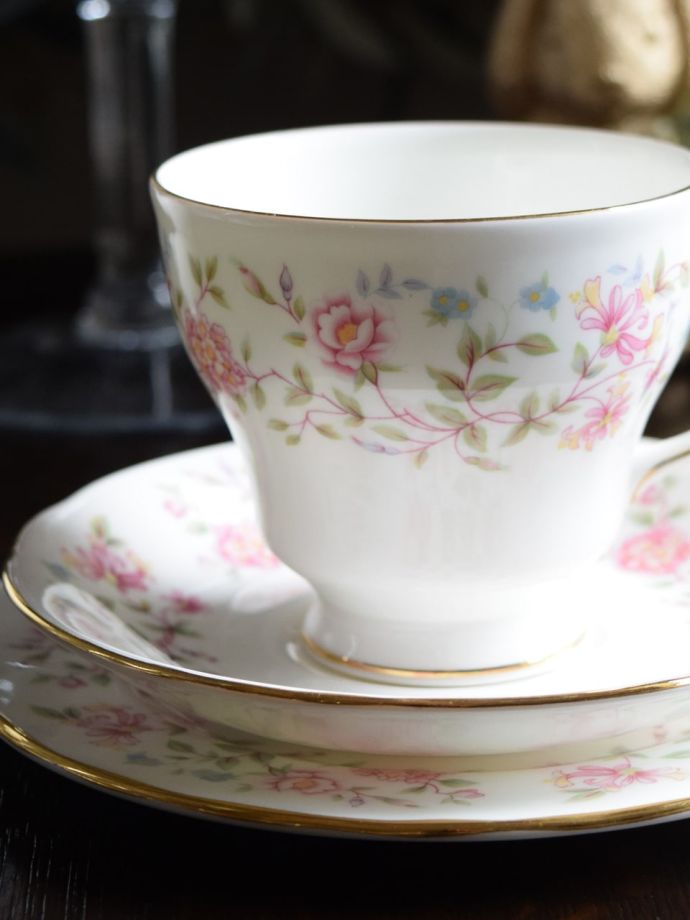 Colcloughのカップ＆ソーサー(トリオ)