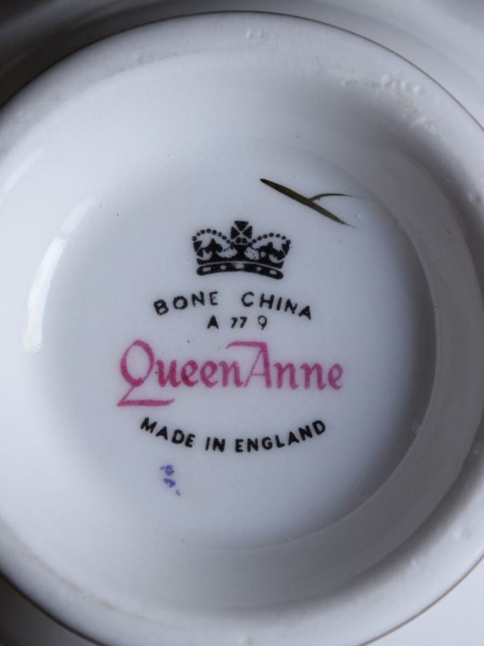 クィーンアンのバックスタンプ