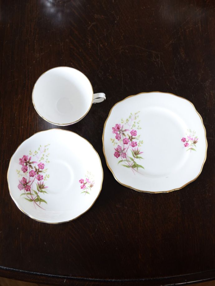 英国アンティークのおしゃれな食器