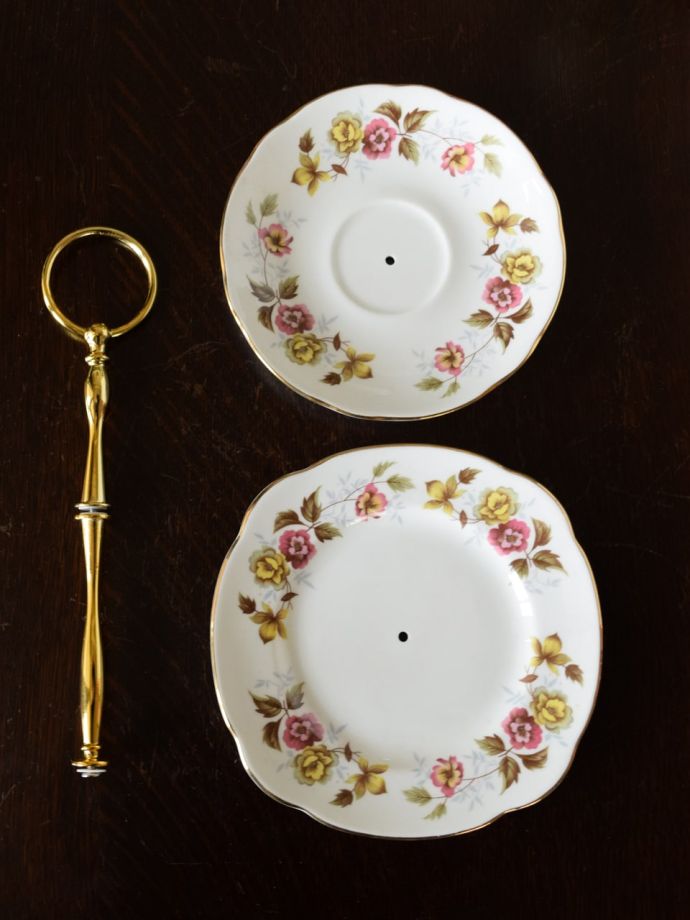 組み立て式のケーキスタンド