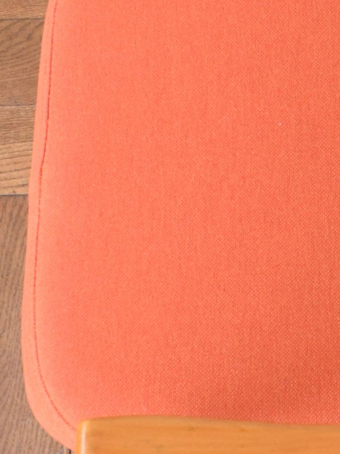 新しいものに張り替えています。