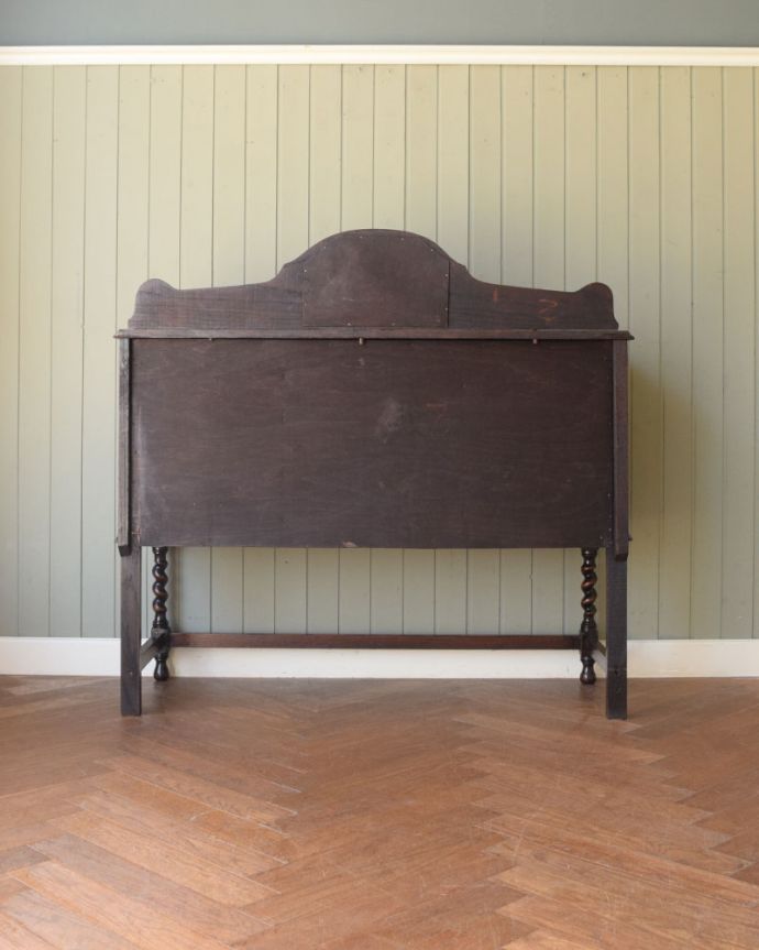 アンティークのキャビネット アンティーク家具 ミラーバックサイドボード もちろん、後ろ姿もキレイです。(m-677-f)