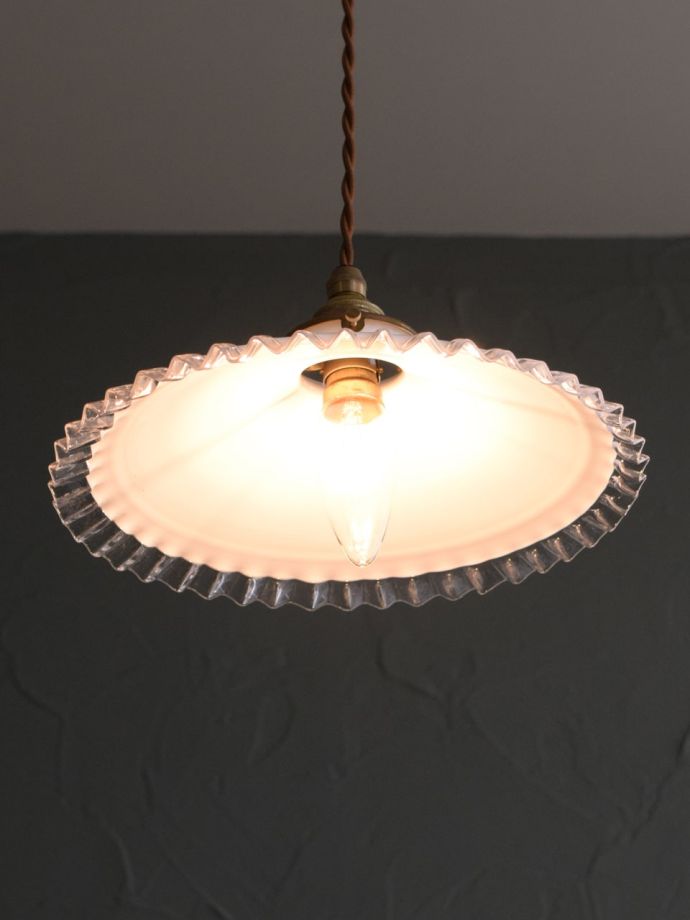 アンティーク照明の美しい灯り