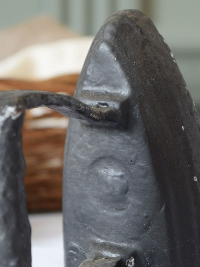 アンティークのアイロン