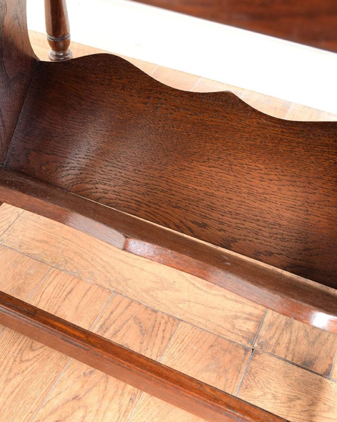 マガジンラックの中