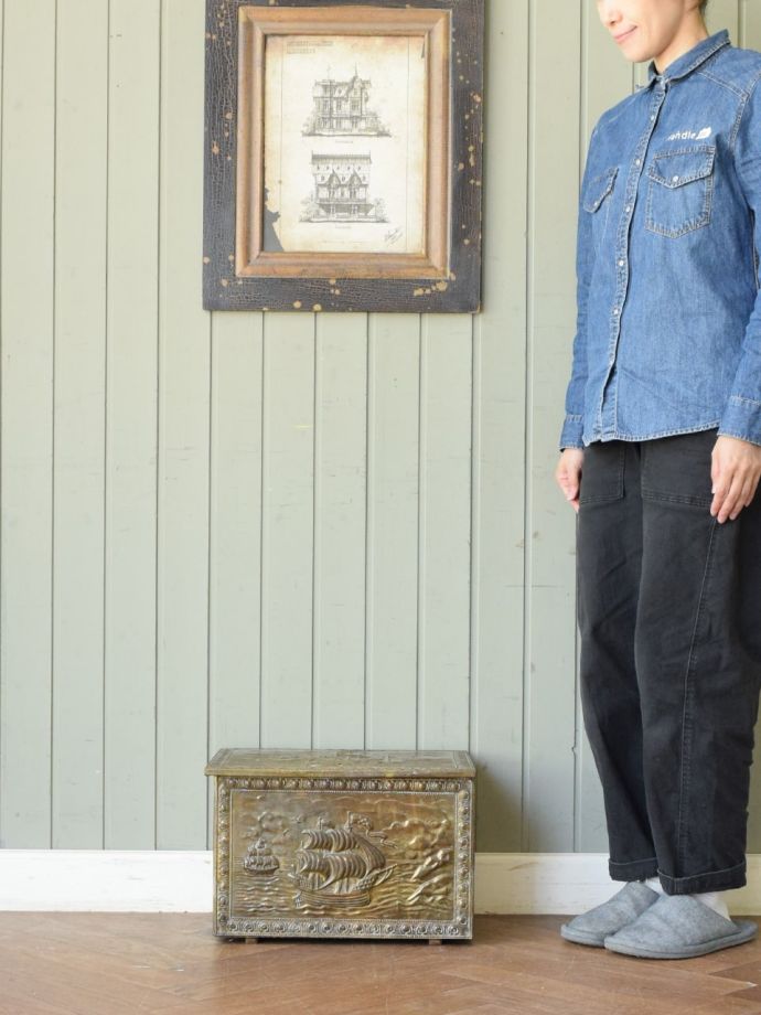 アンティーク真鍮製のボックス