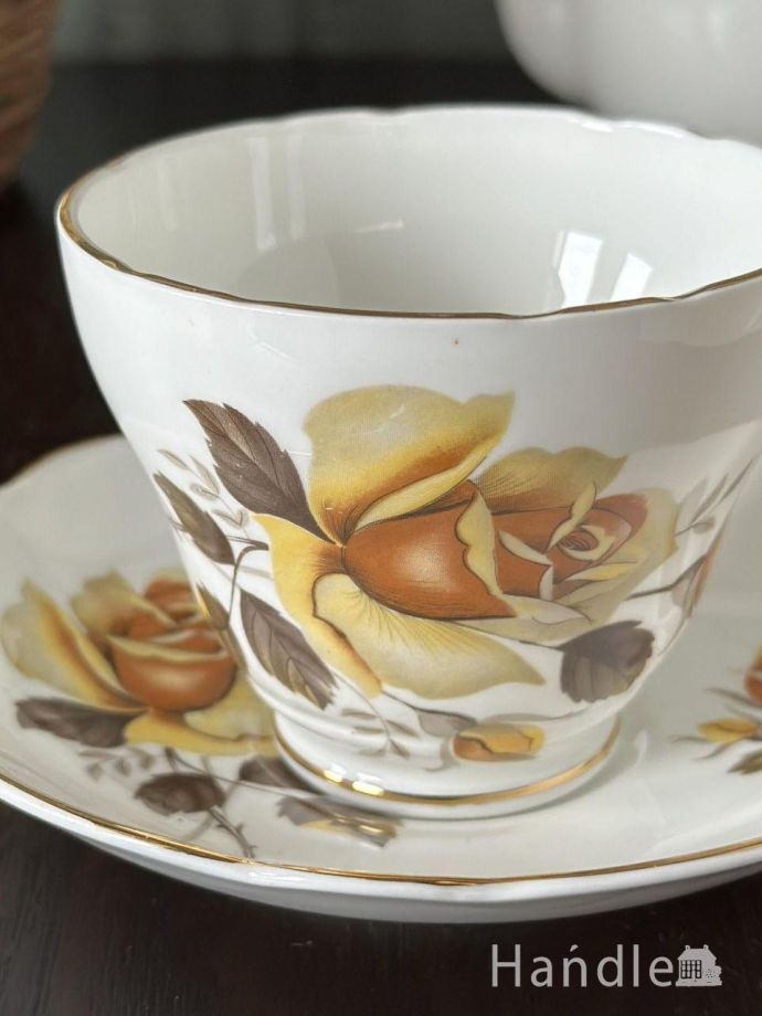 アンティークのカップ&ソーサー