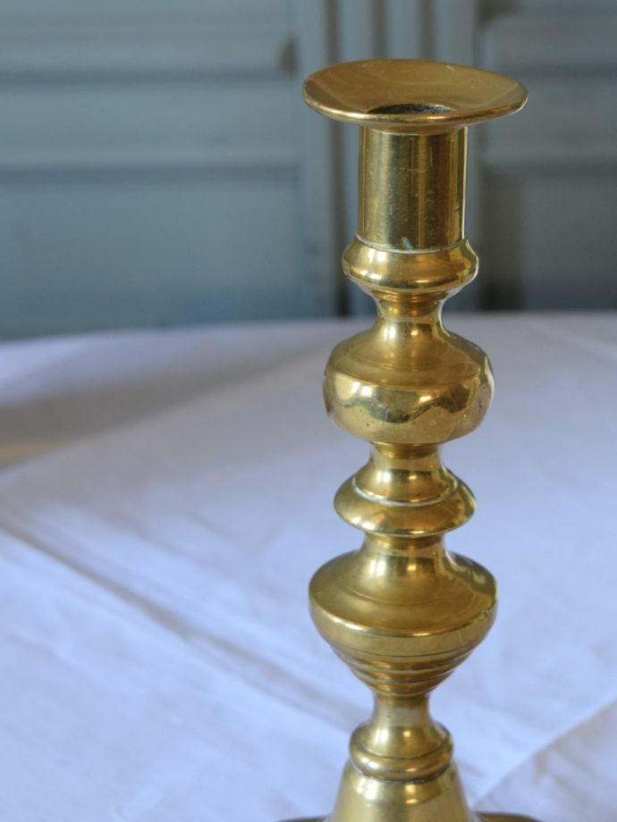 アンティーク真鍮製のキャンドルスタンド