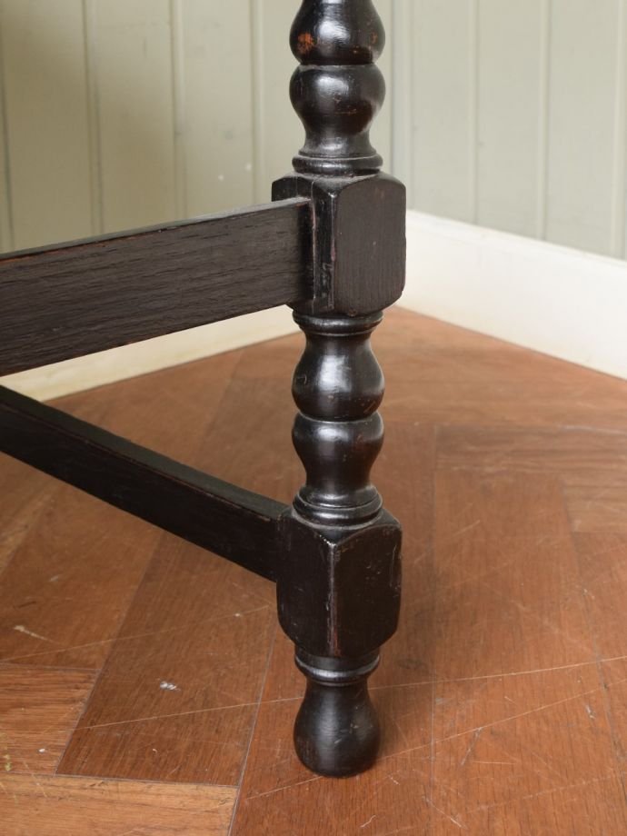 アンティーク椅子の脚