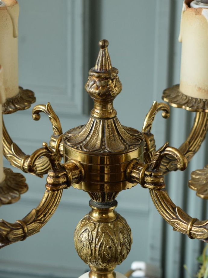 真鍮のテーブルシャンデリア