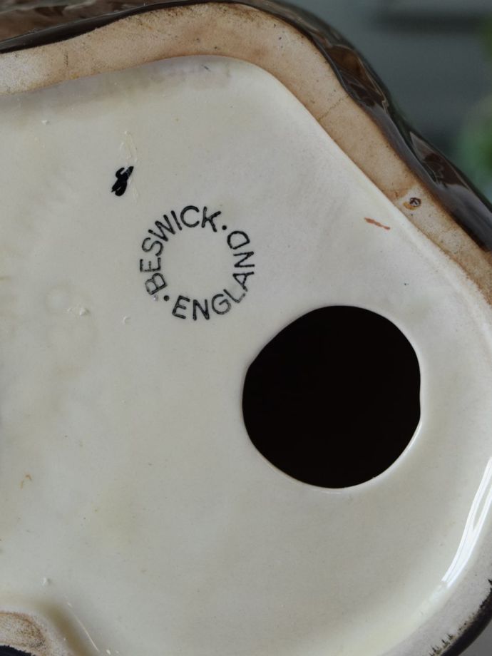 BESWICKのバックスタンプ