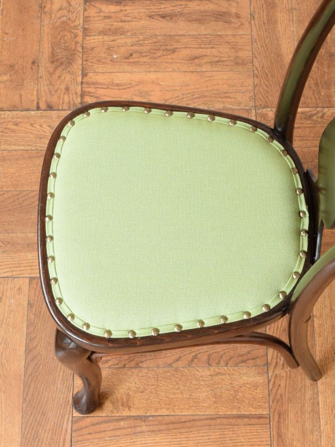 ベントウッドチェアの座面