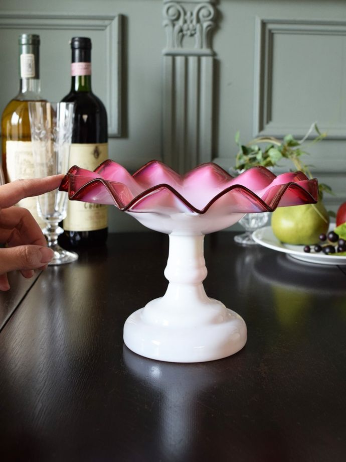 便利に使えるアンティークガラスの食器