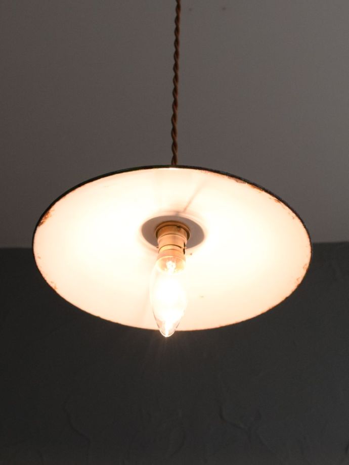 夜になると・・・