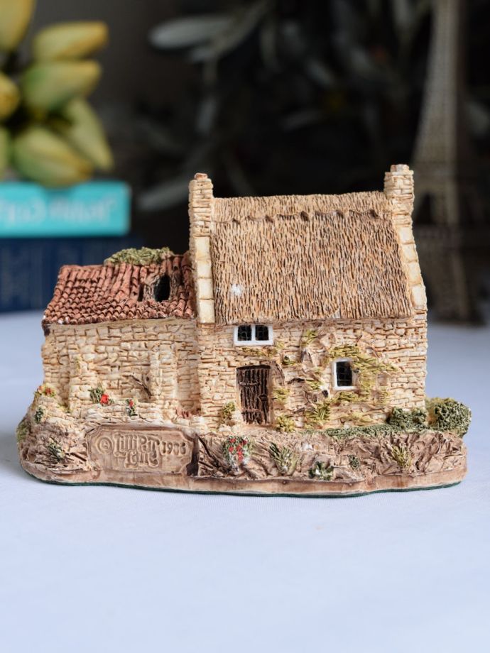 イギリスで誕生したLilliput Lane(リリパット レーン)のお家、可愛い