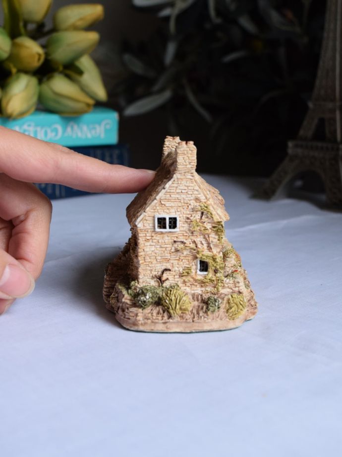 イギリスで誕生したLilliput Lane(リリパット レーン)のお家、可愛い