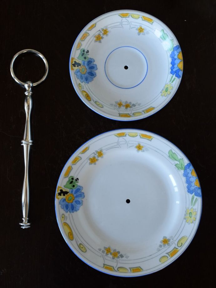 組み立て式のケーキスタンド