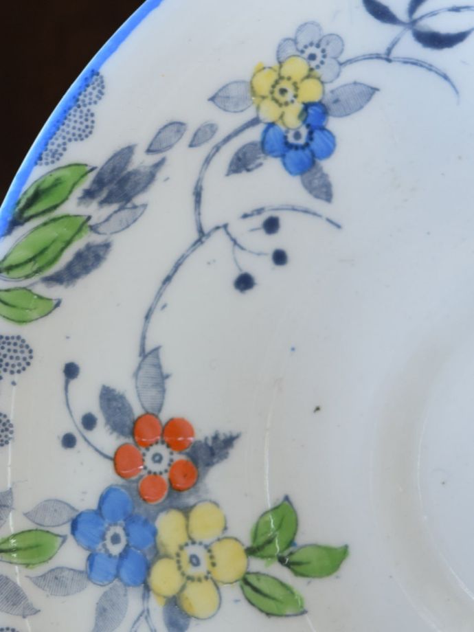 アンティークのケーキスタンド