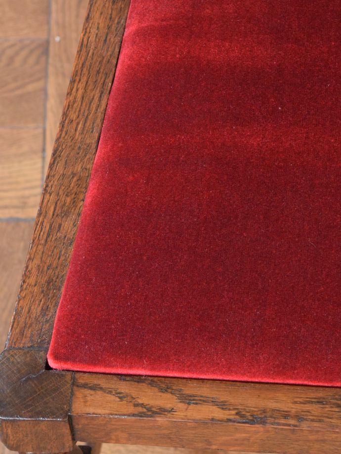 アンティークチェアの座面の生地
