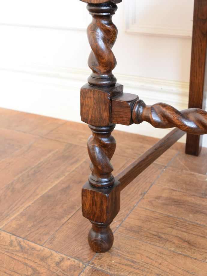 アンティーク椅子の脚