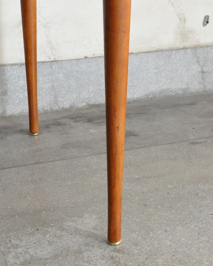 北欧スタイルのヴィンテージ家具、伸張式のダイニングテーブル