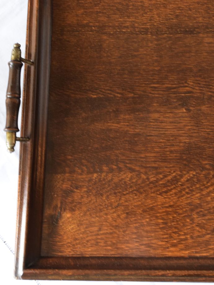 イギリスから届いたアンティークのトレイ、オーク材のおしゃれな