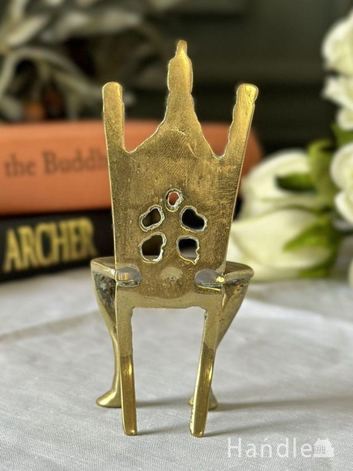 アンティークの真鍮オブジェ