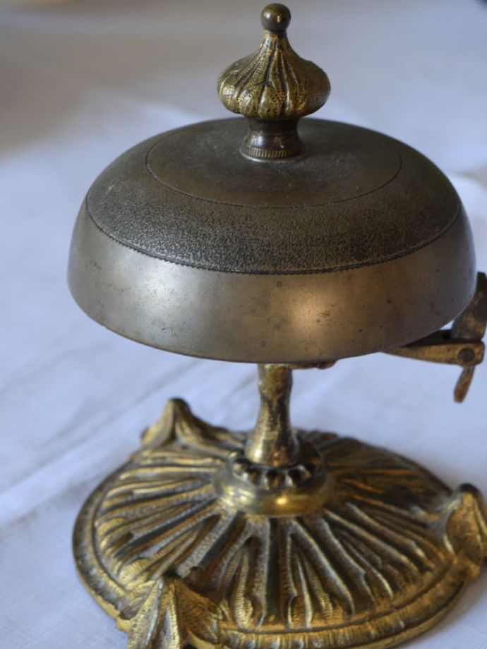 アンティーク真鍮製のベル