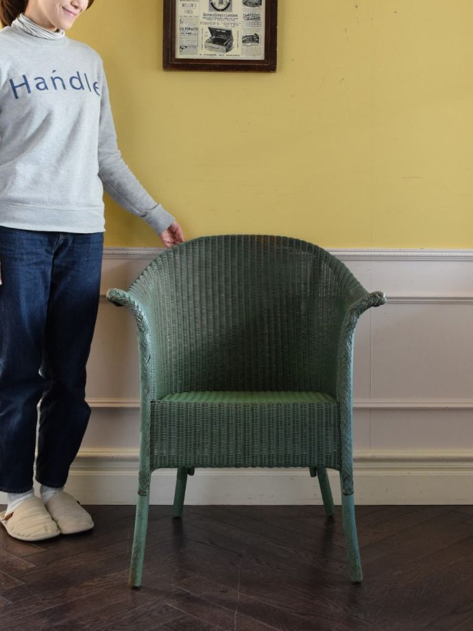 アンティークのロイドルームチェア