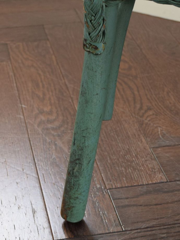 アンティーク椅子の脚