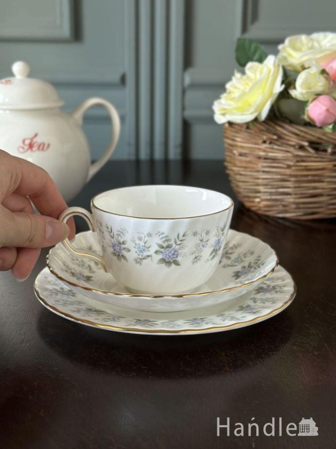 イギリスのカップ＆ソーサー(トリオ)