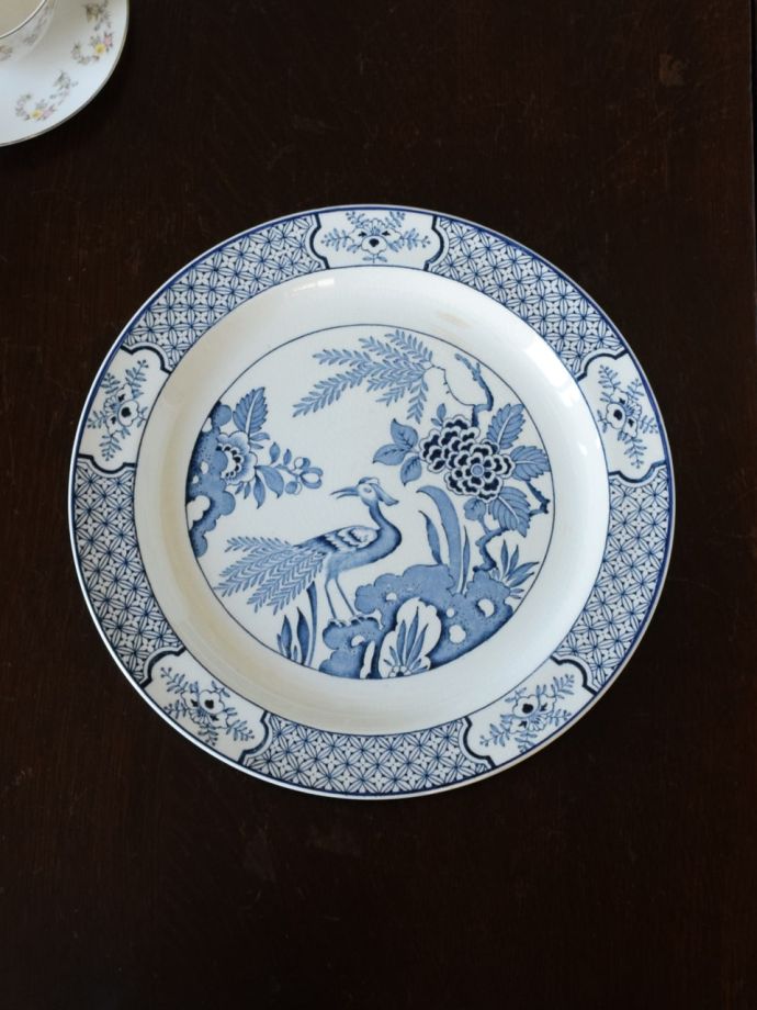 英国アンティークのおしゃれな食器