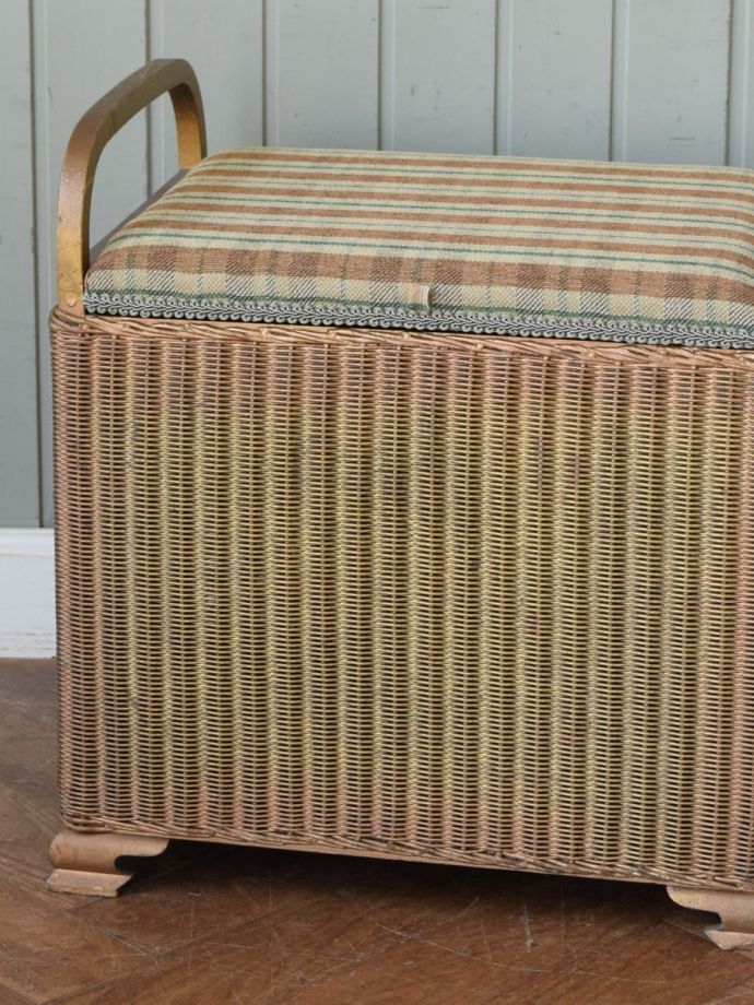 ロイドルームチェアの色