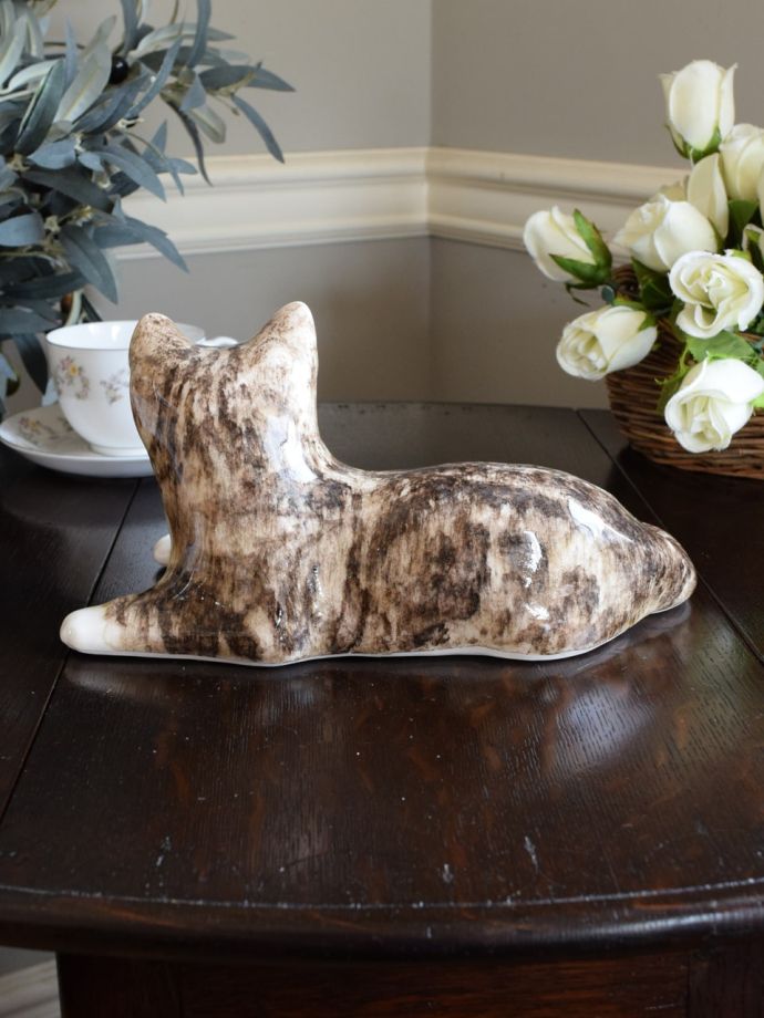 イギリス生まれの猫の置物