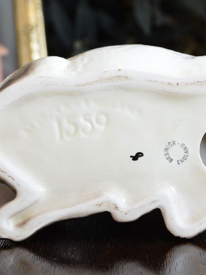 BESWICKのバックスタンプ