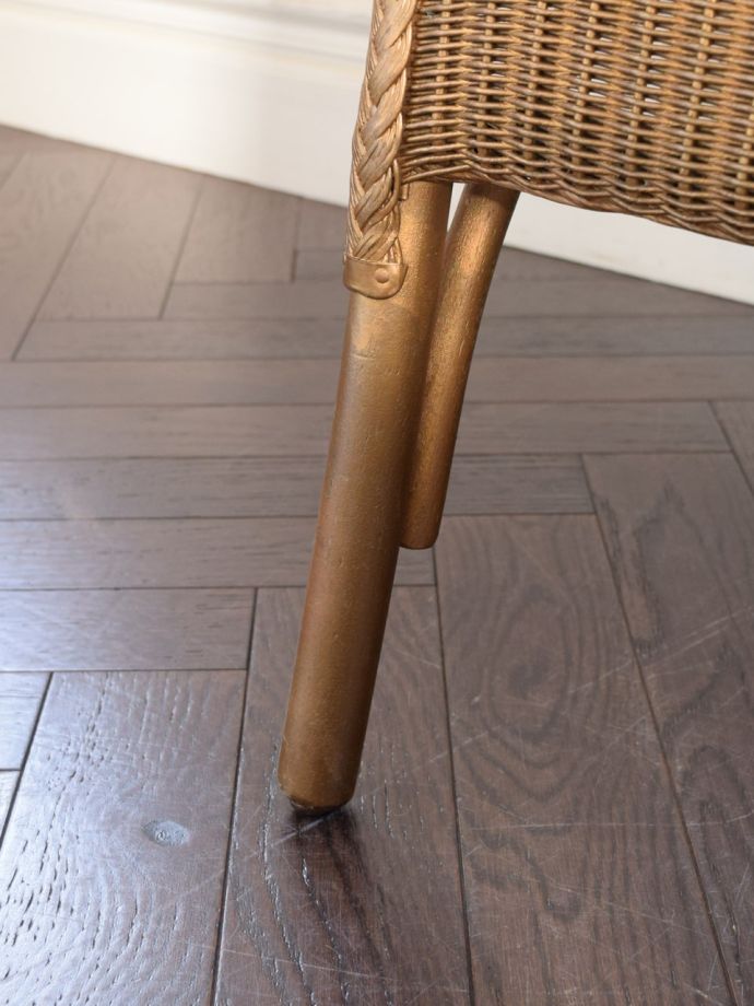 アンティーク椅子の脚