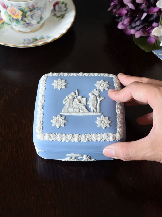 アンティークのウェッジウッド