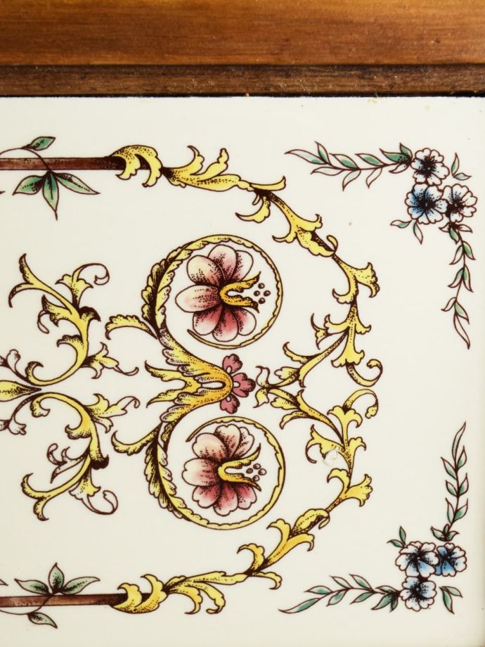 アンティークのタイルトレイ