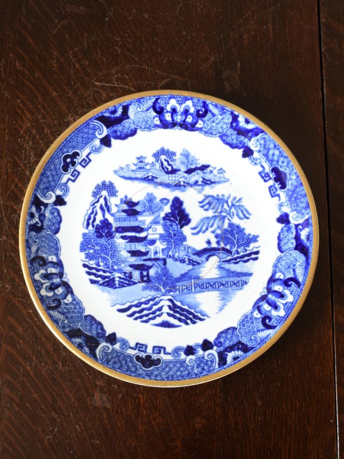 英国アンティークのおしゃれな食器