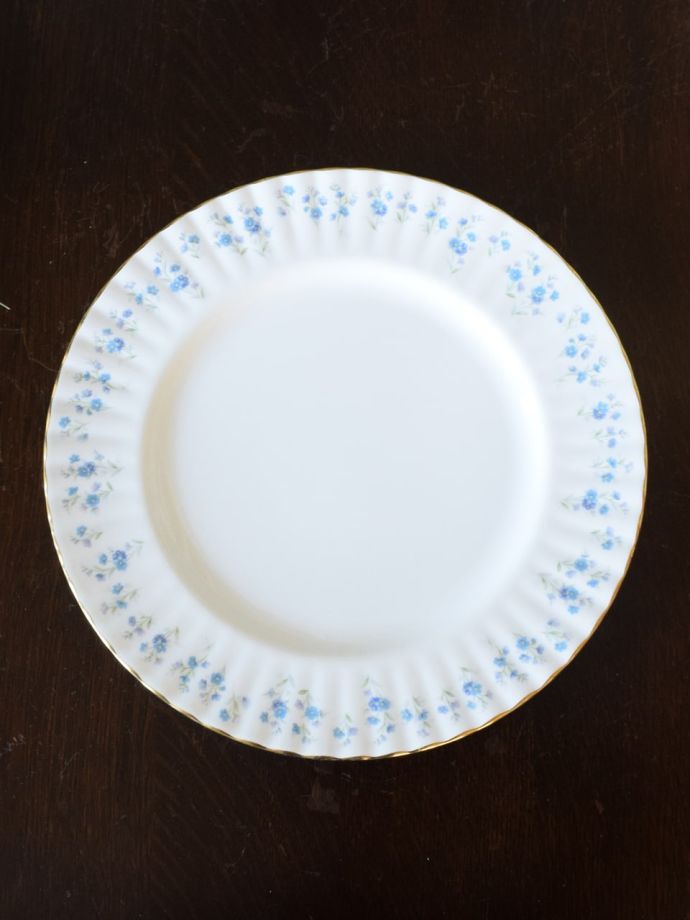 英国アンティークのおしゃれな食器