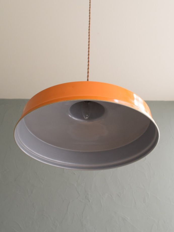 下から見上げると・・・