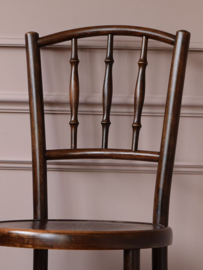 ベントウッドチェアの背もたれ