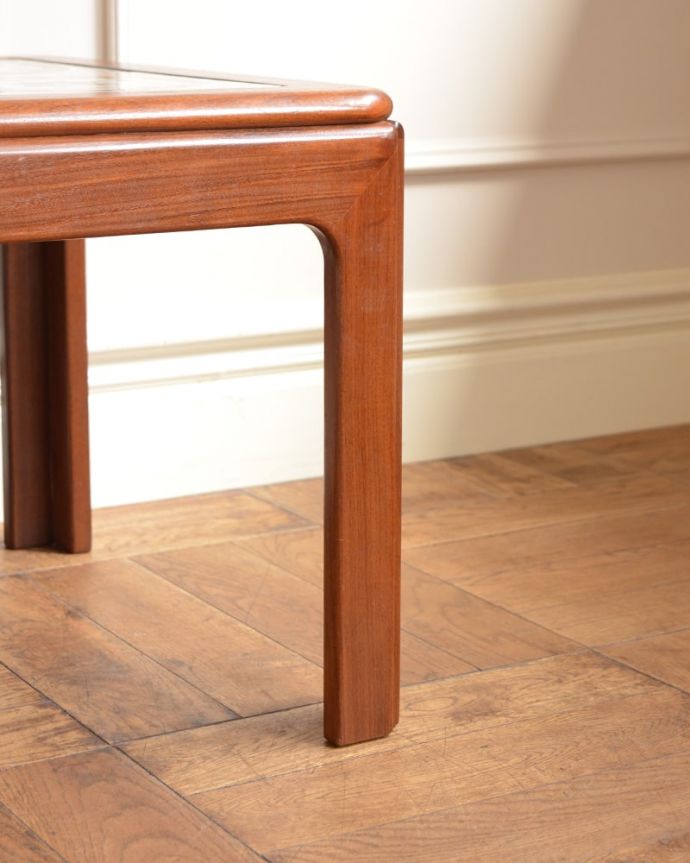 ビンテージ家具の脚