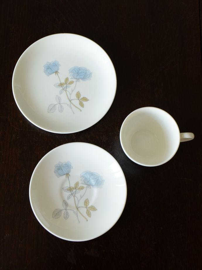 英国アンティークのおしゃれな食器