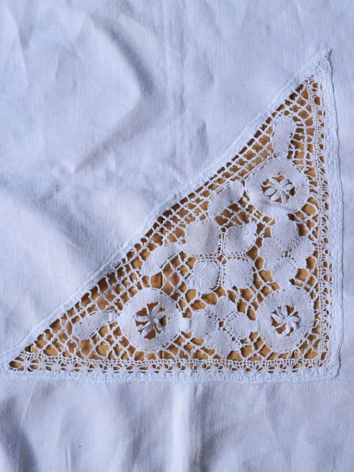 アンティークのクロス