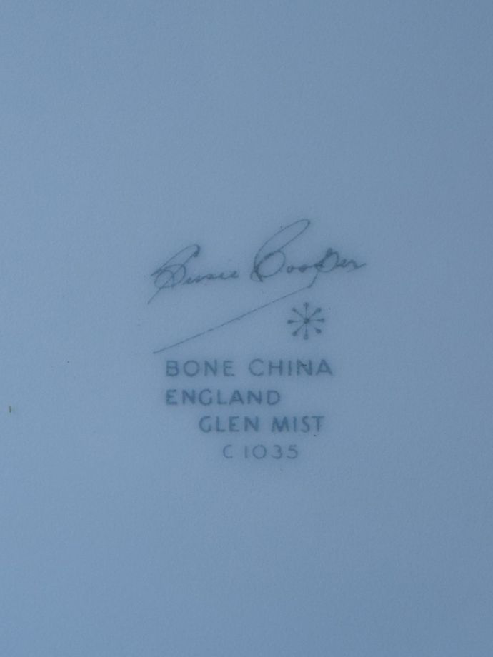 スージークーパーのバックスタンプ