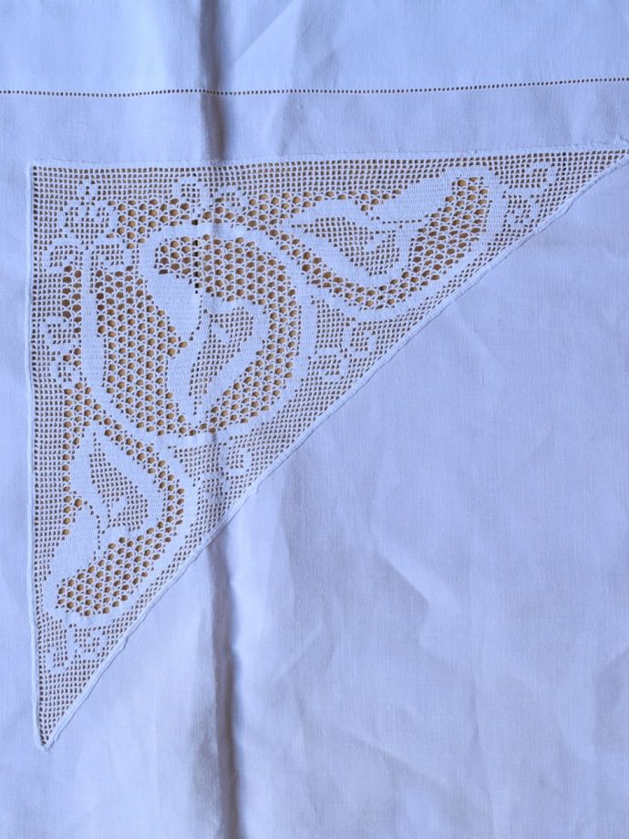 アンティークのクロス