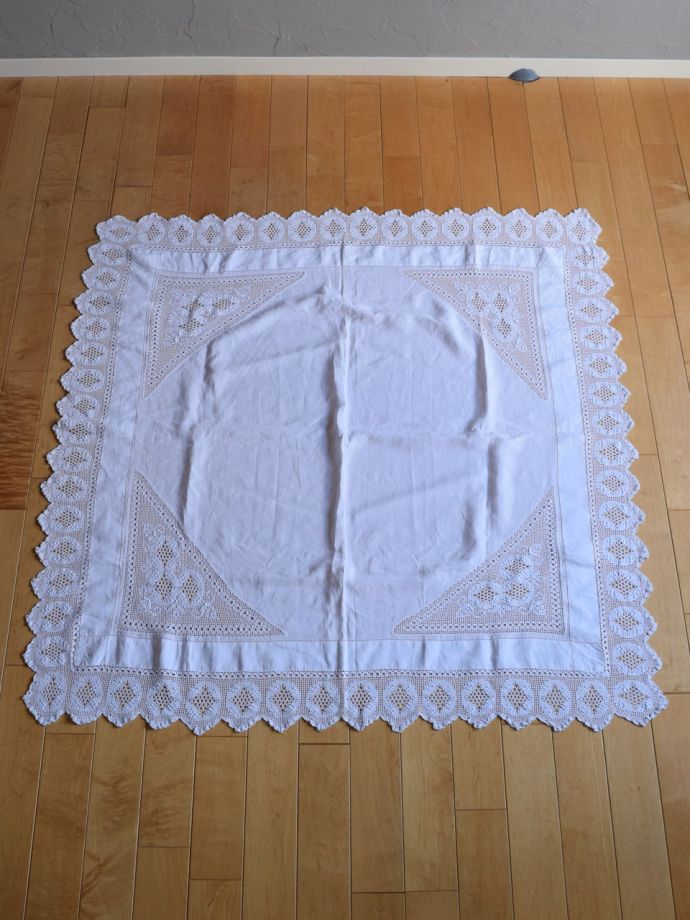 おしゃれなテーブルクロス