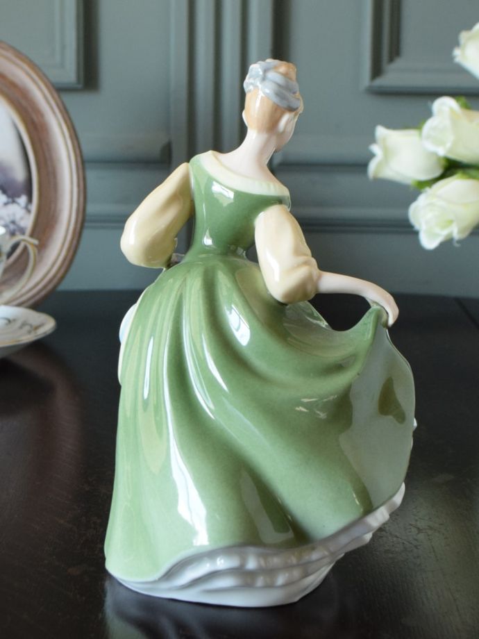 アンティークの置物