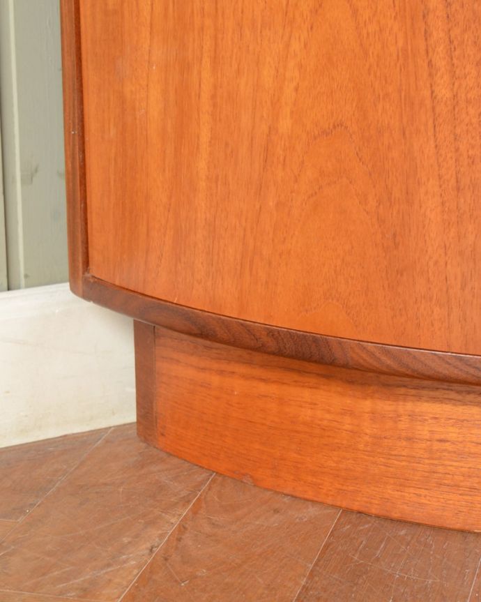 ビンテージ家具の脚